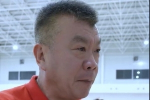 中国U16女篮主教练李建新：参加金篮杯对我们的队员有很大的帮助